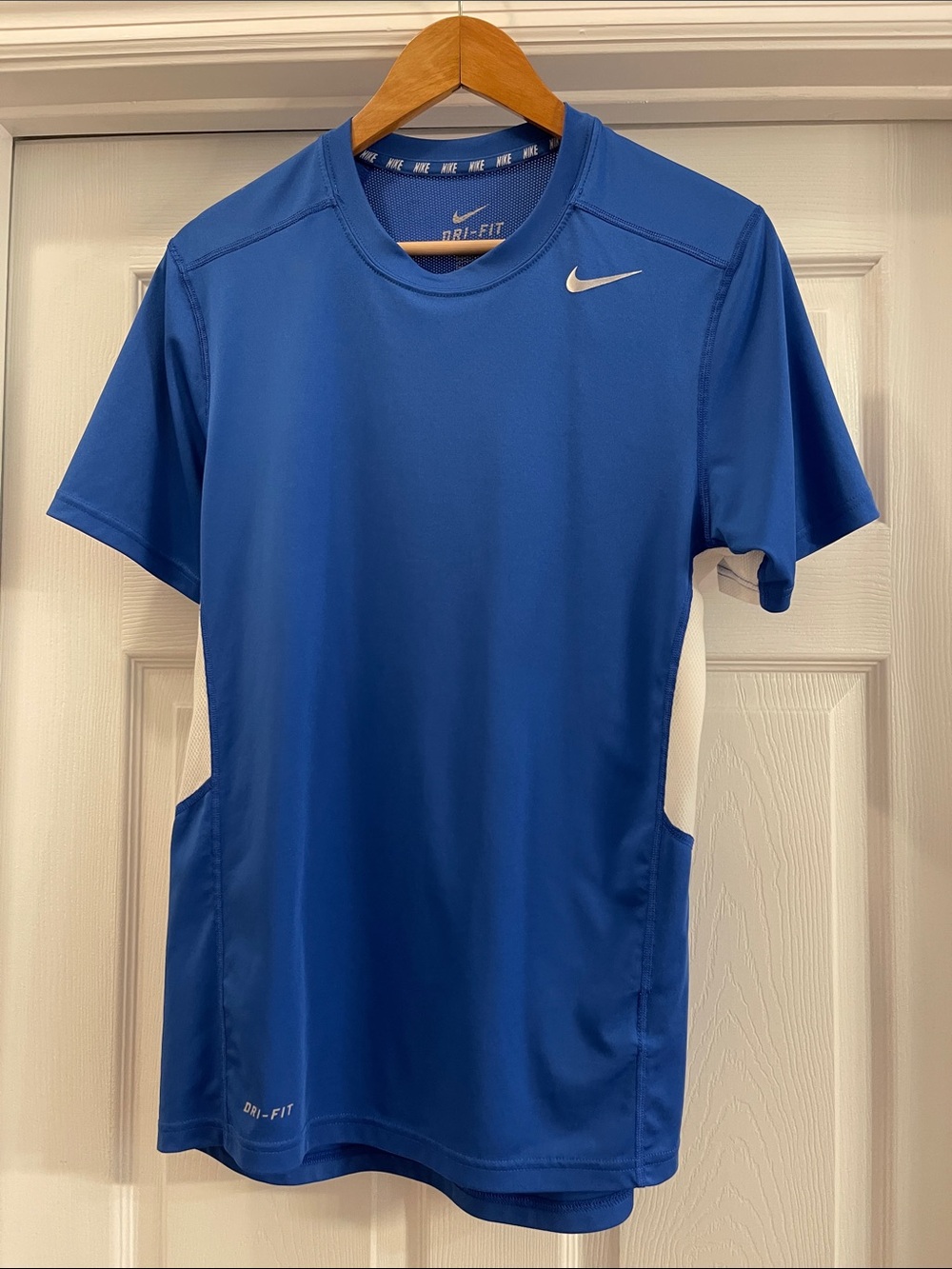Nike Men's Short-Sleeve Blue Dri-FIT Training Tee